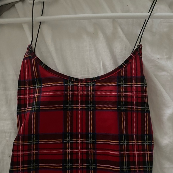 Super cute crop top brand new and never worn - Picture 1 of 2